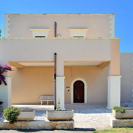 Parco vacanze Villaggio San Lorenzo 4*